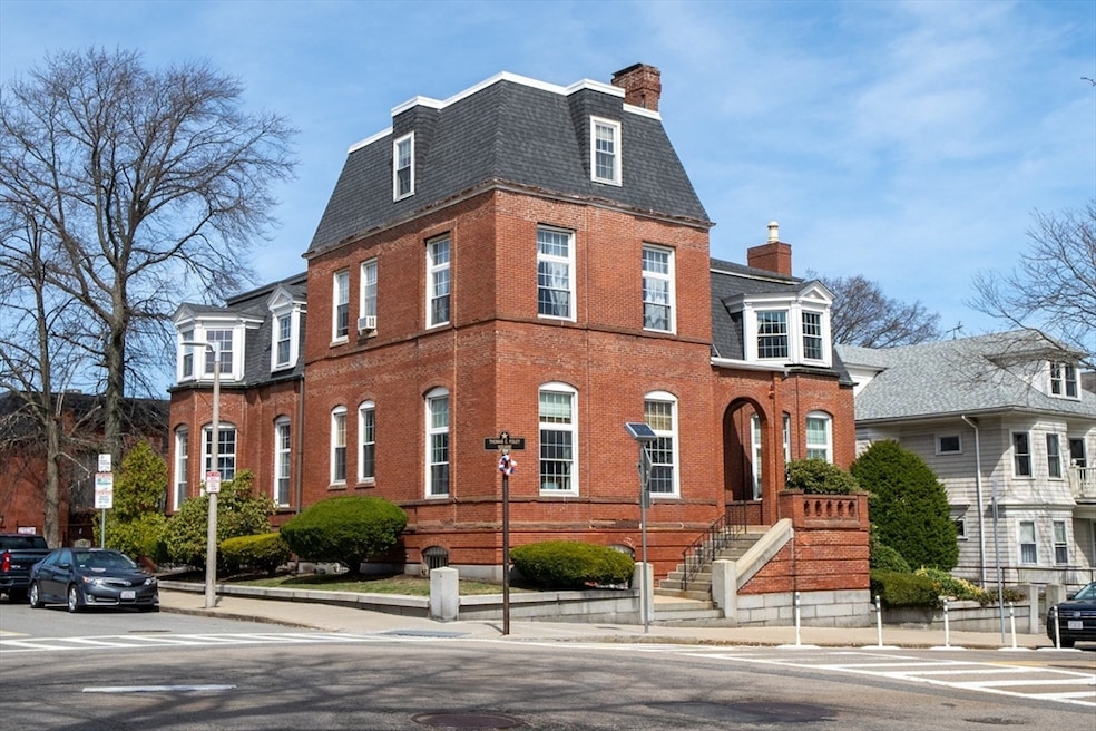 838 E Broadway unit 3, Boston, MA 02127 - photo 1