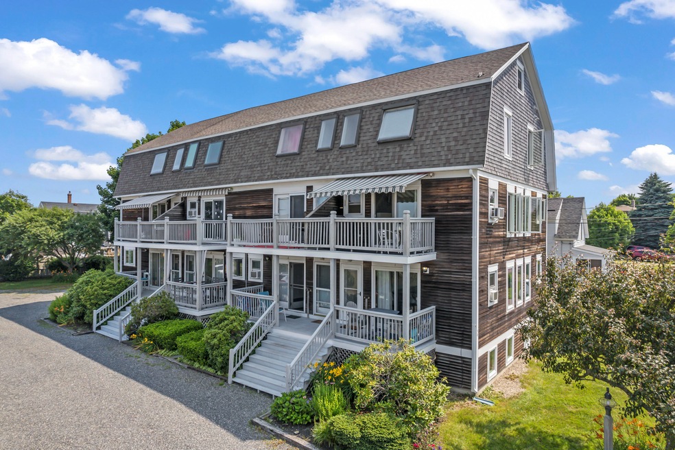 30 Broadway unit 5, York, ME 03909 - photo 1