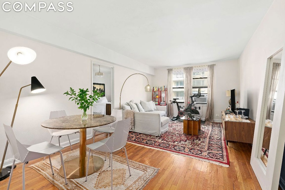 54 E 8th St unit 4A, New York, NY 10003 - photo 1