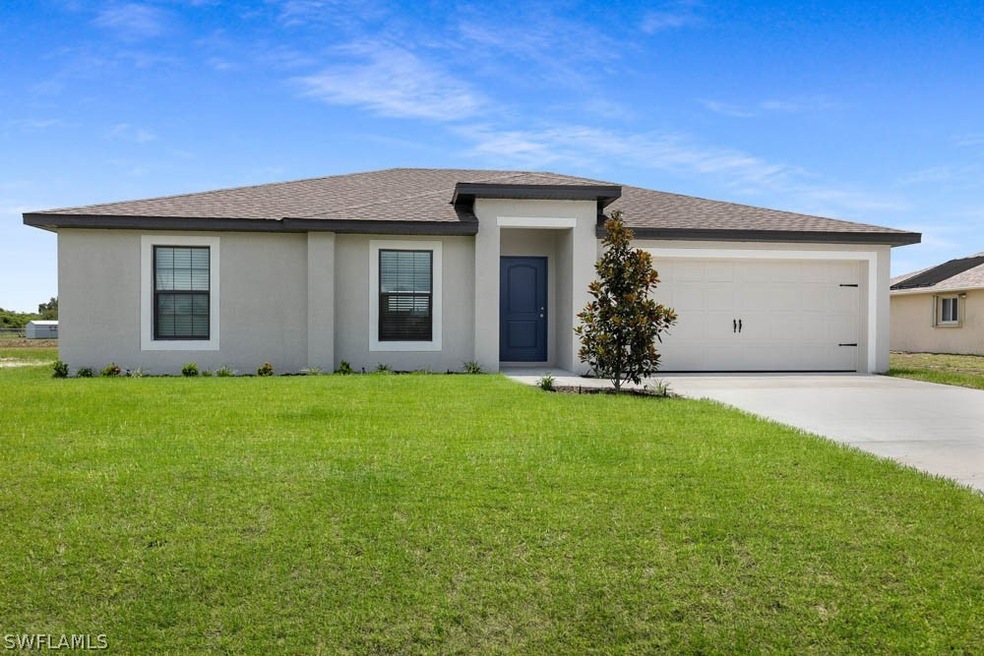 261 Rue Labonne Rd, Fort Myers, FL 33913 - photo 1