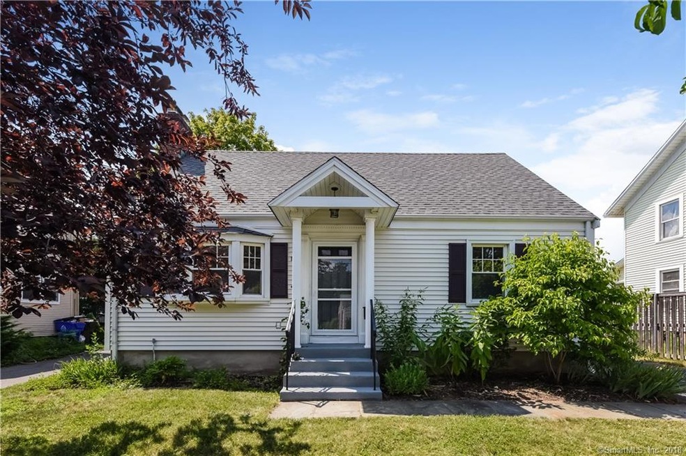 17 Grove St, West Hartford, CT 06110 - photo 1