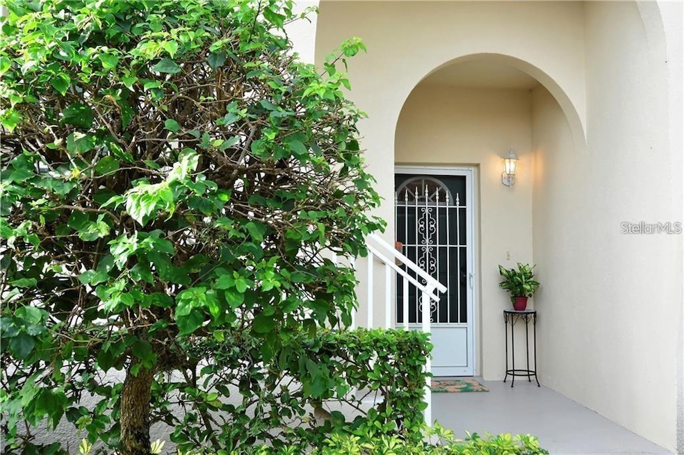 4270 CASTLEBRIDGE LN UNIT 1714