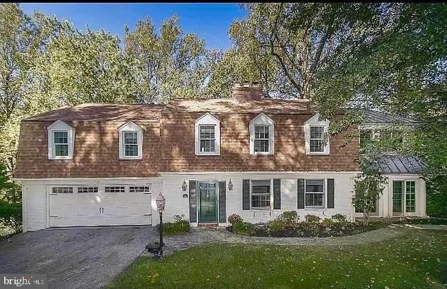 1104 Bellemore Rd, Baltimore, MD 21210 - photo 1