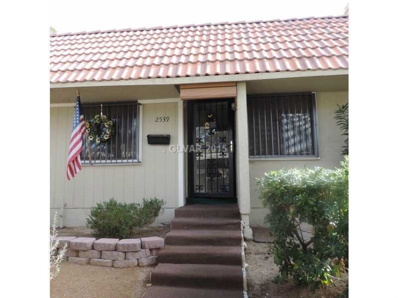 Property Photo. Front of 2539 Paradise Village