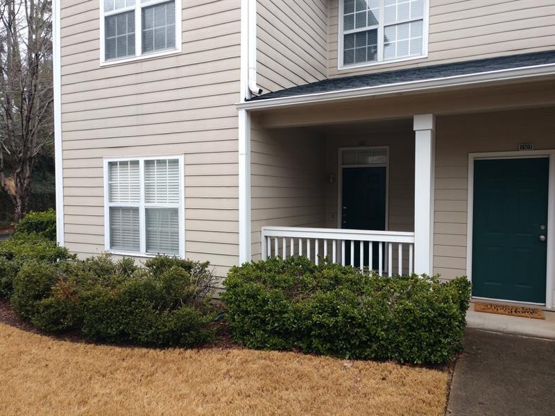 1302 Vinings Forest Ln SE unit 13, Smyrna, GA 30080 - photo 1