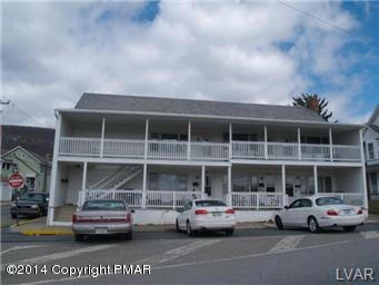 435 W Main St, Pen Argyl, PA 18072 - photo 1