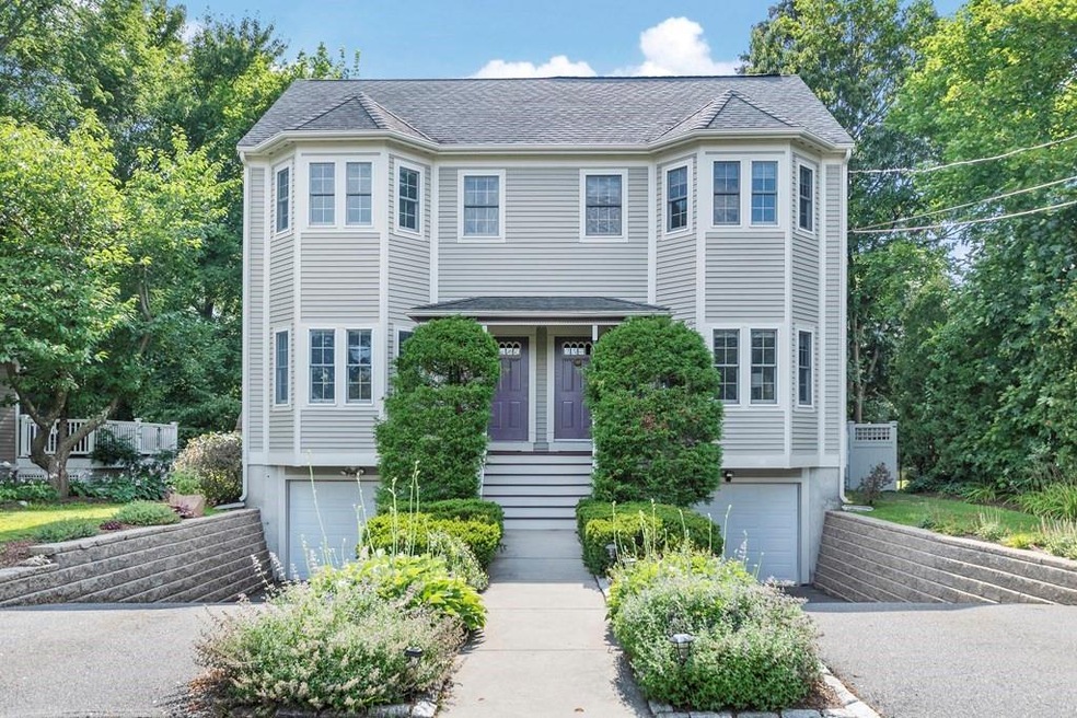 75 Oak Ave unit 2, Newton, MA 02465 - photo 1