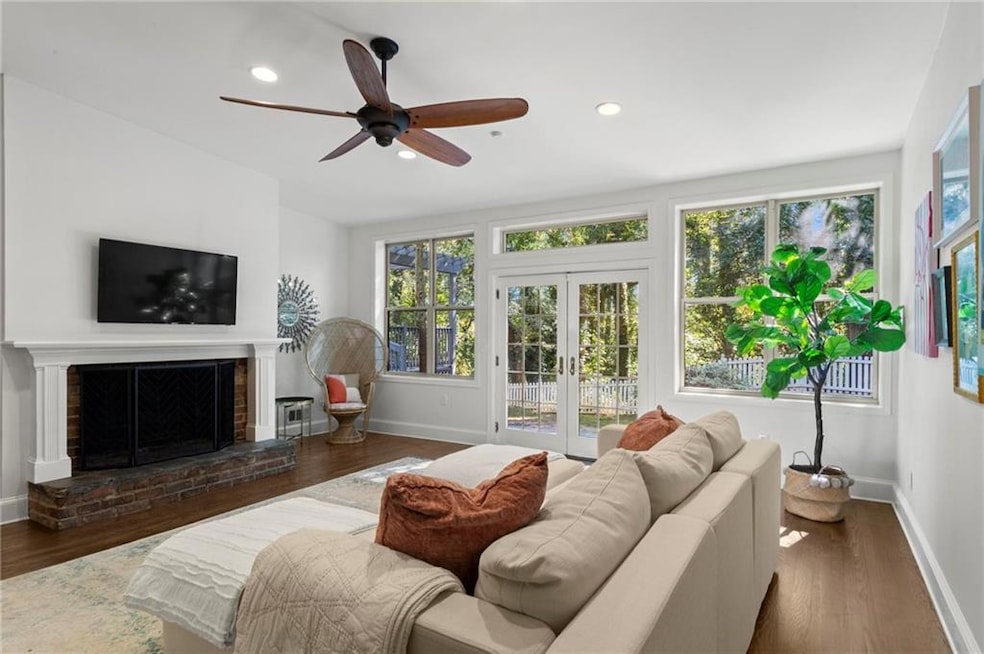 For Sale $735,000 • Co-Listing Agent