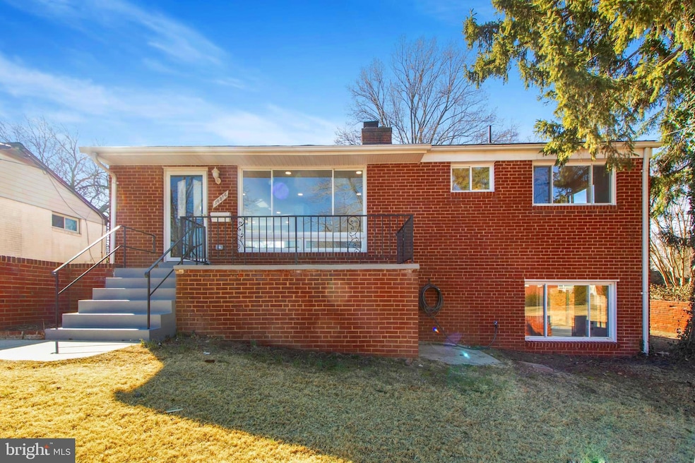 10216 Duvawn Place, Silver Spring, MD 20902 - photo 1