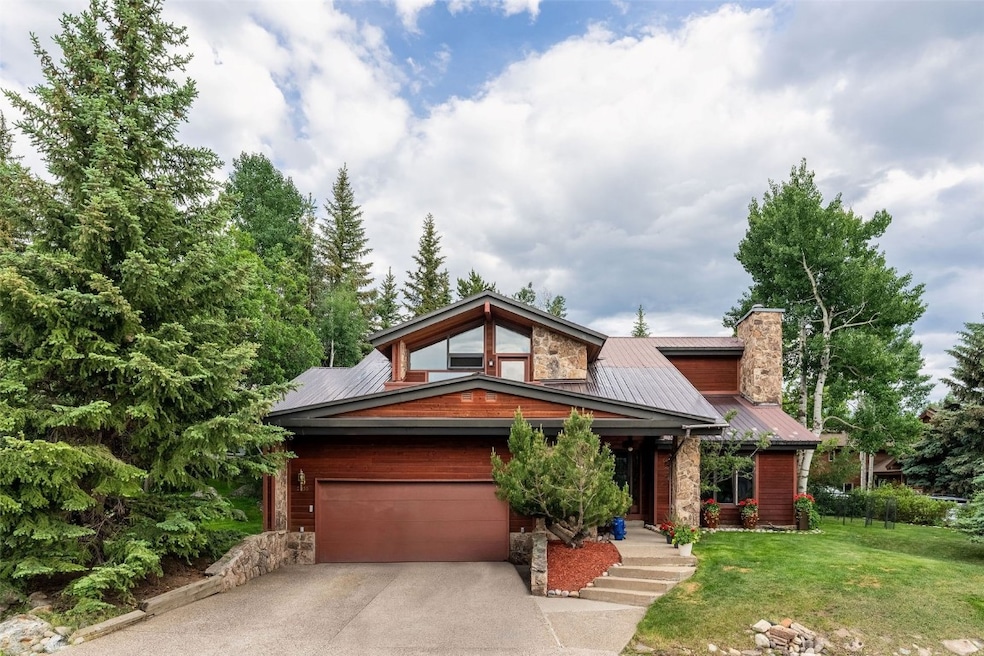 For Sale $2,025,000 • Co-Listing Agent