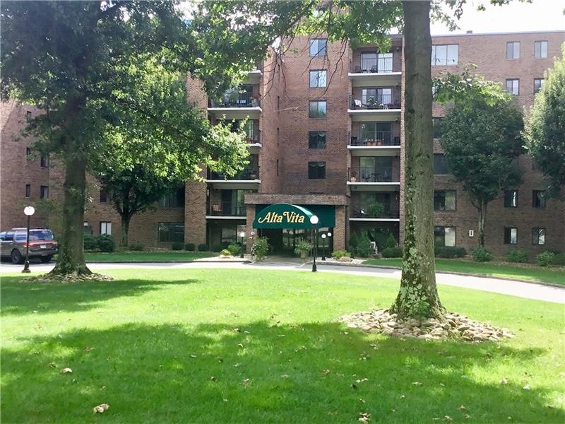 3 Alta Vita Dr unit 807, Greensburg, PA 15601 - photo 1