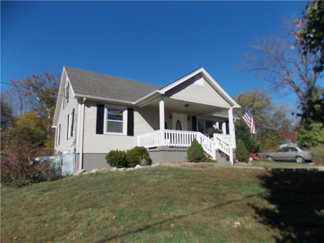 233 Brooklyn Ave, Linden, TN 37096 - photo 1