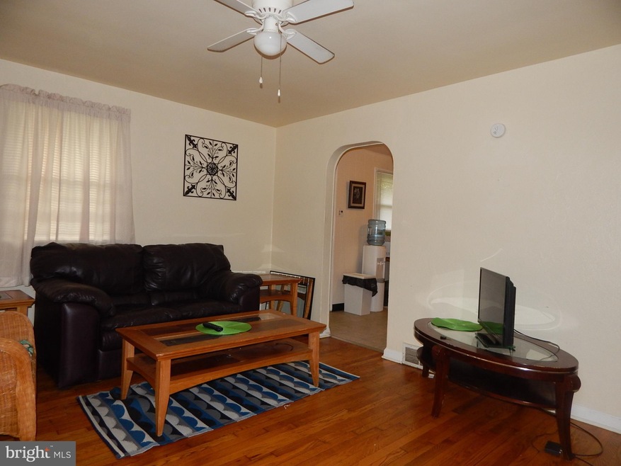 323-325 Delsea Dr, Sewell, NJ 08080 - photo 1