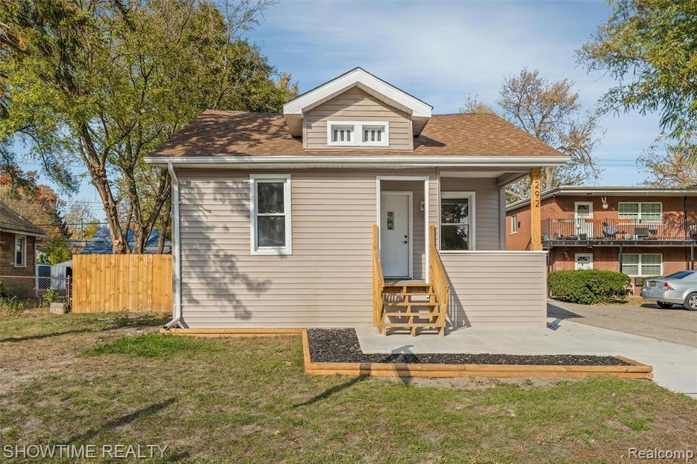 292 W Marshall St, Ferndale, MI 48220 - photo 1