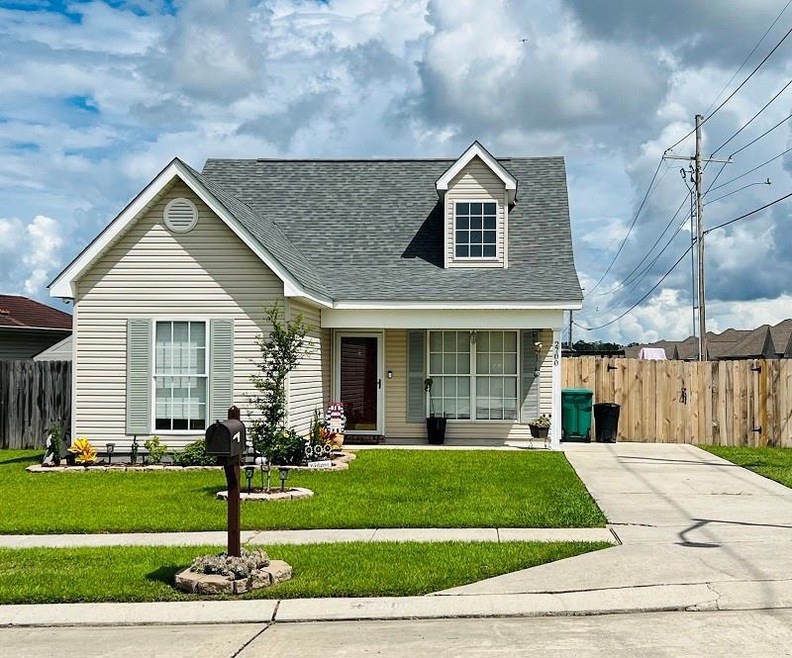 2700 Bayou Cook Dr, Marrero, LA 70072 - photo 1