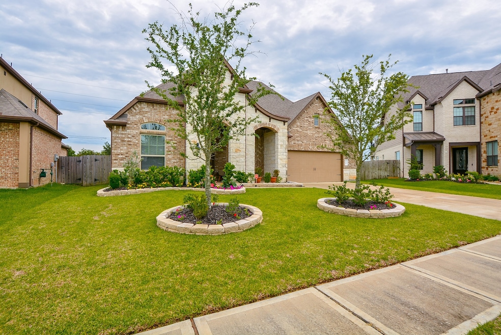 This very special sturdy brick and stone, single family home is located at 3531 Harper Ferry Place, Katy, TX, in the lovely Tammaron community. Meticulously maintained, inside and out, this dream home features 4 bedrooms, 3-1/2 baths and occupies a generous 10,412 square-foot-lot with 3,118 square-feet of gorgeous interior living space! Let's take a look!