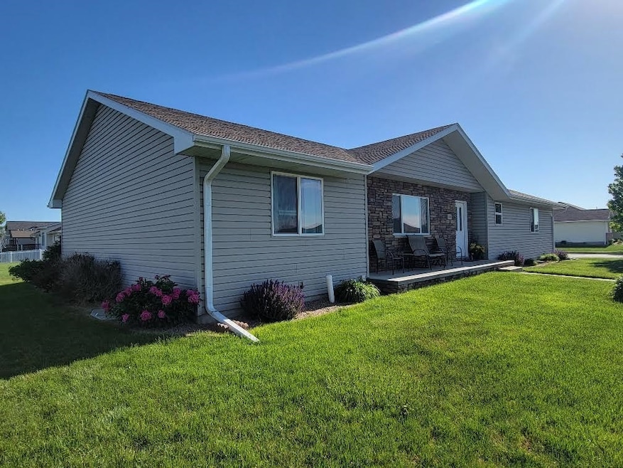 For Sale $399,900 • Co-Listing Agent