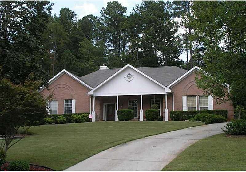 Exterior Front. GORGEOUS 3 SIDES BRICK RANCH