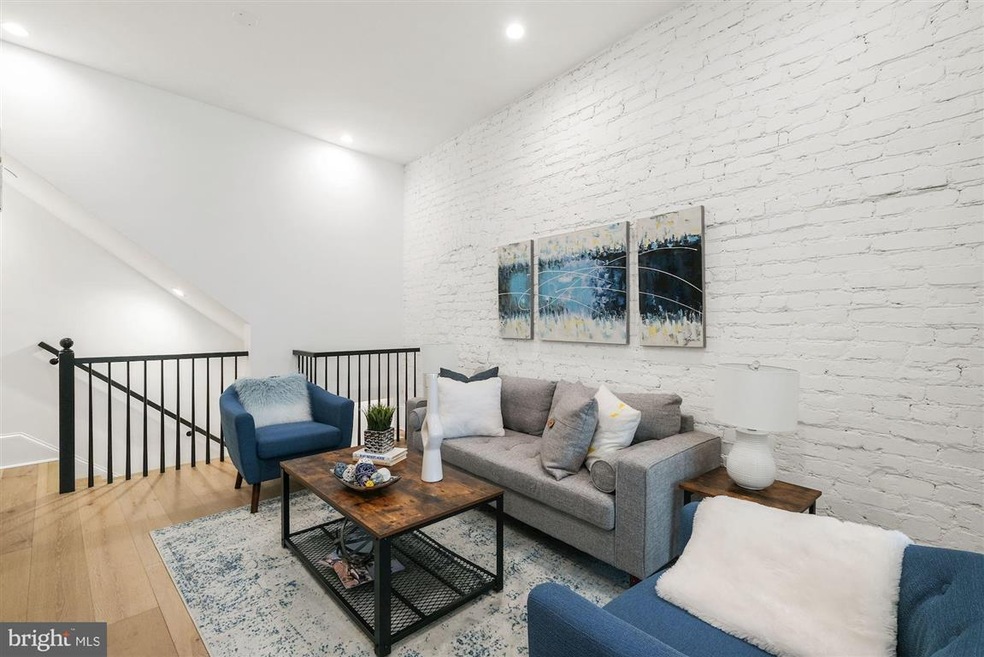 1979 Biltmore St NW unit 2, Washington, DC 20009 - photo 1