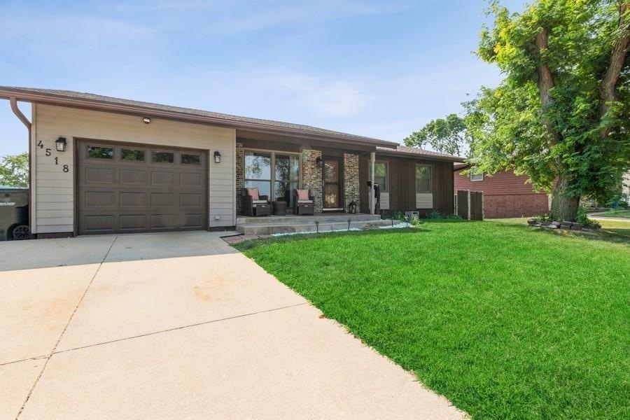 4518 Twin Pine Dr NE, Cedar Rapids, IA 52402 - photo 1