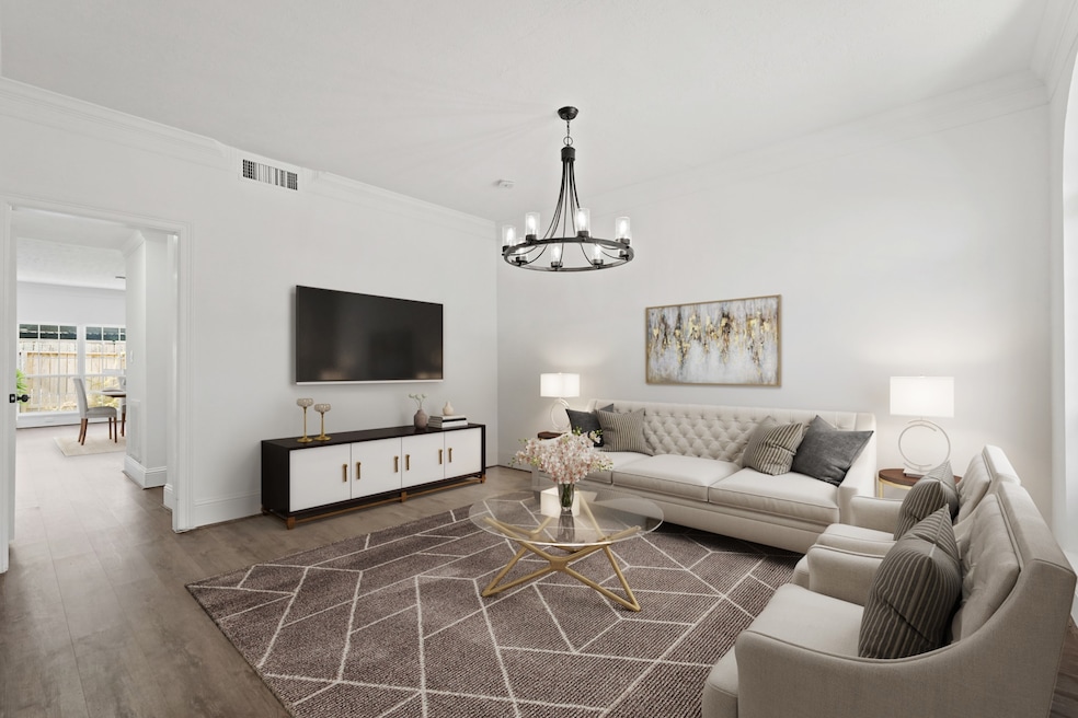 2010 Stoney Brook Dr unit 1, Houston, TX 77063 - photo 1