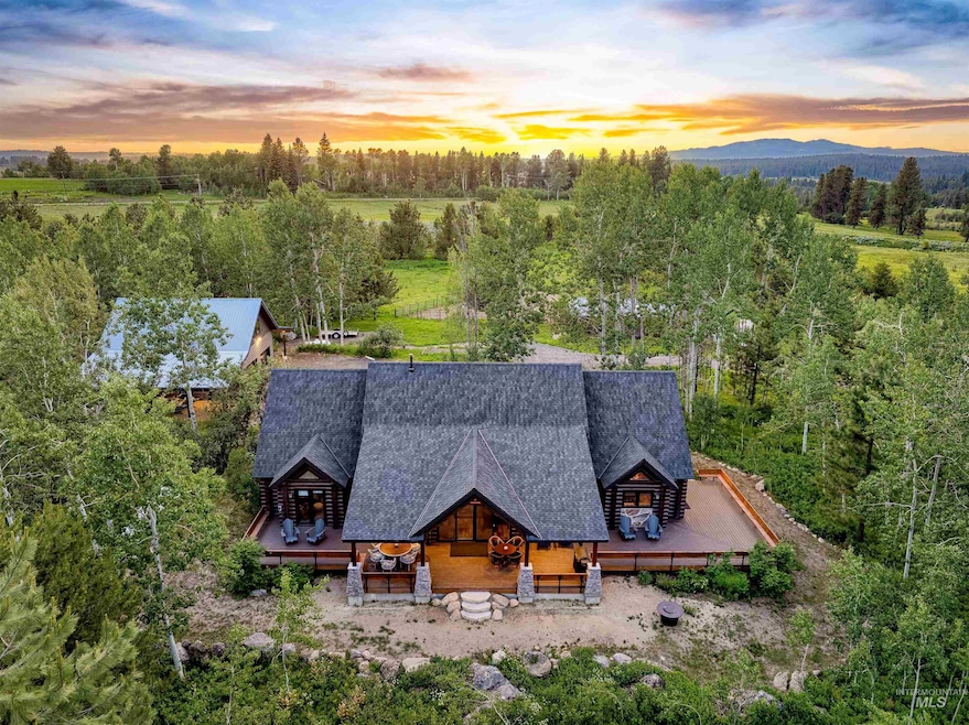 14051 Deerfield Rd, McCall, ID 83638 - photo 1