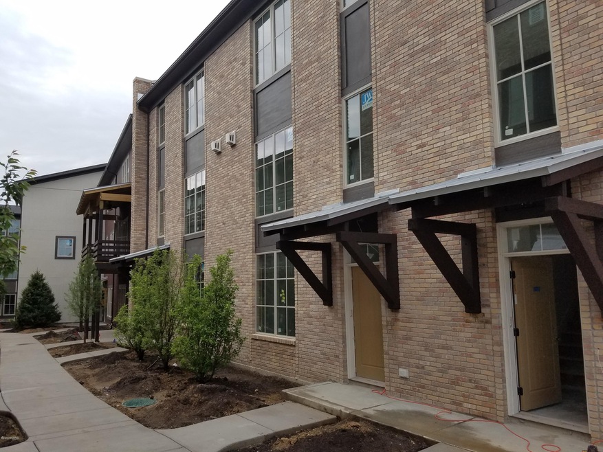 2014 Celadon Dr NE unit 102, Grand Rapids, MI 49525 - photo 1