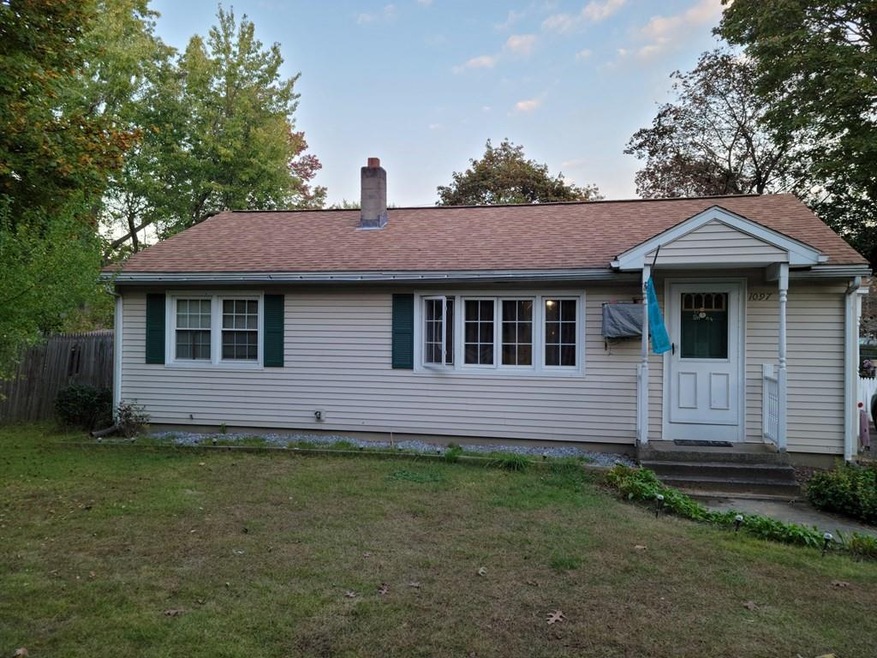 1097 Memorial Dr, Chicopee, MA 01020 - photo 1