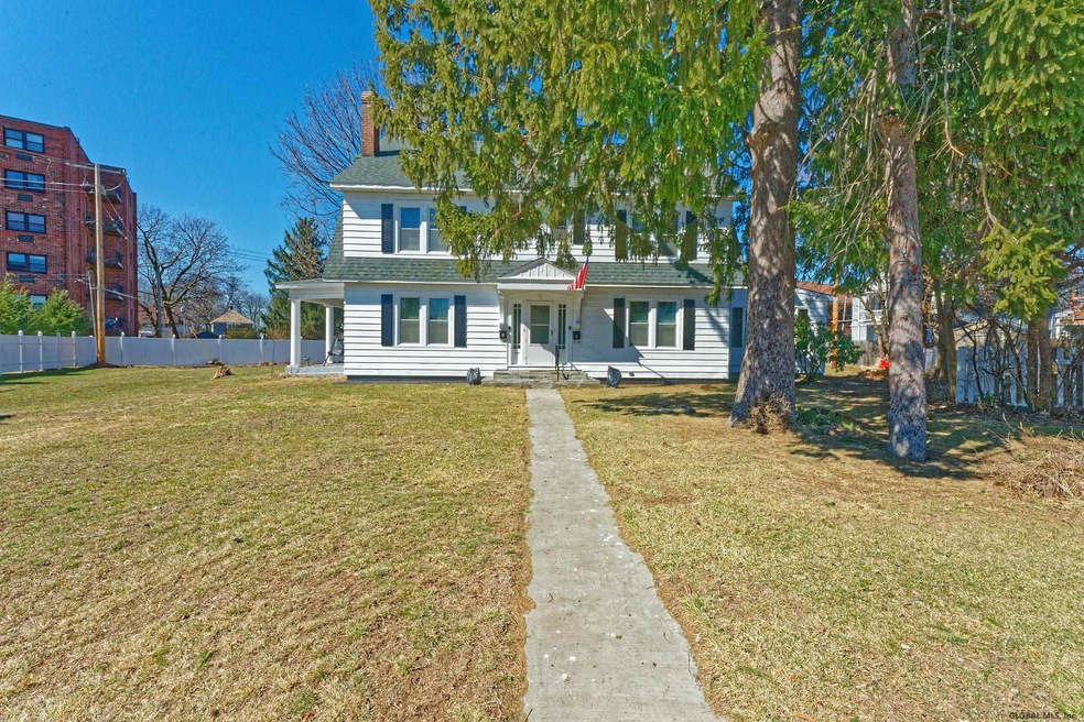 10 Conway Ct, Troy, NY 12180 - photo 1