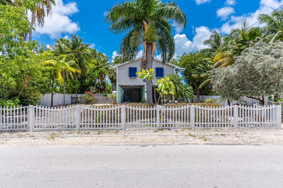 81JeanLafitteDr-14