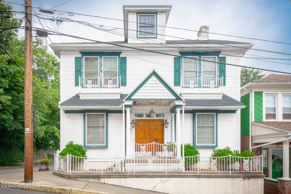 925 N Orange St, Shamokin, PA 17872 - photo 1