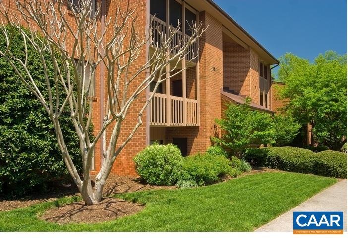 127 Turtle Creek Rd unit 10, Charlottesville, VA 22901 - photo 1