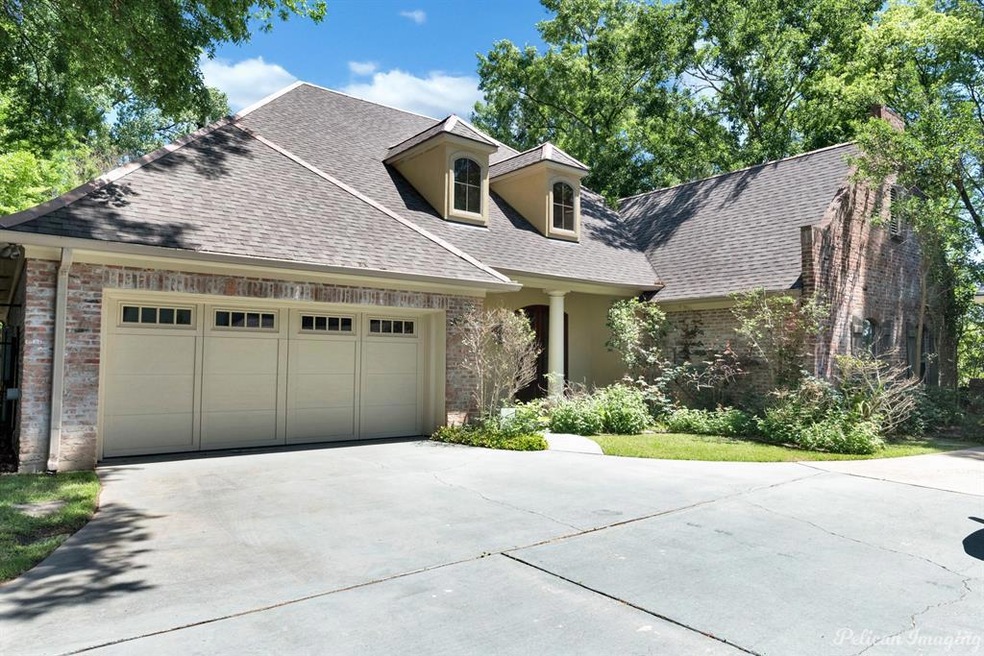Custom built home conveniently located to Line Ave