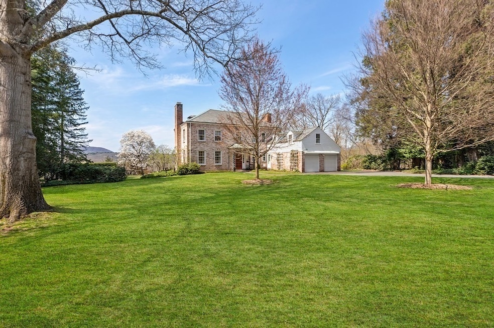 125 Woodbridge Terrace, South Hadley, MA 01075 - photo 1