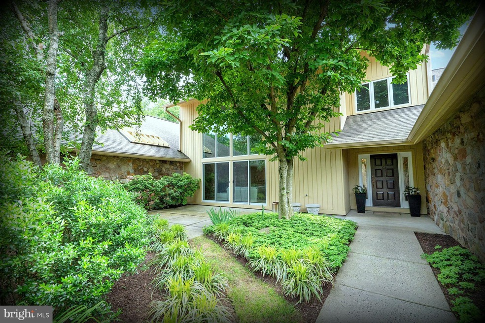 1008 Broadmoor Rd, Bryn Mawr, PA 19010 - photo 1