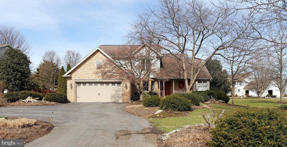 2125 Independence Dr, Chambersburg, PA 17201 - photo 1