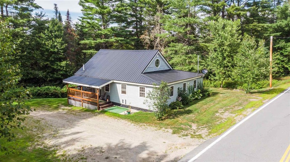 143 Elm St, Lancaster, NH 03584 - photo 1