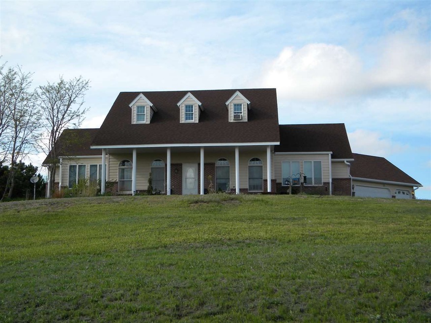 1453 E Skyline Dr, North Platte, NE 69101 - photo 1