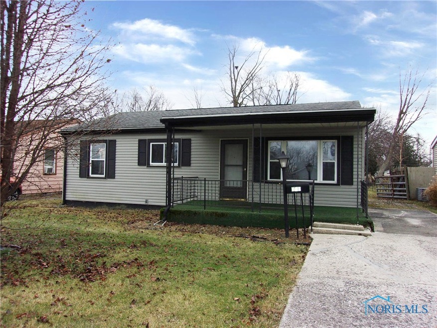 621 Davis St, Findlay, OH 45840 - photo 1