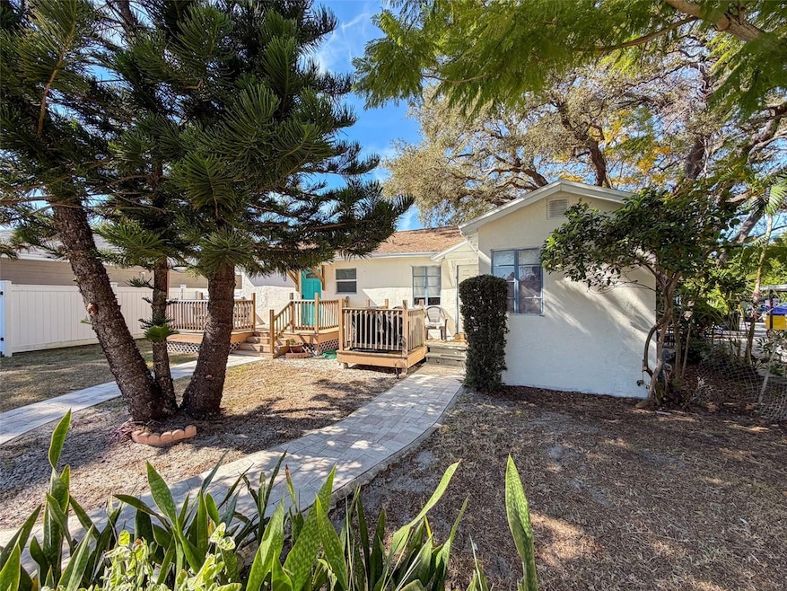 1538 S Martin Luther King Junior Ave, Clearwater, FL 33756 - photo 1