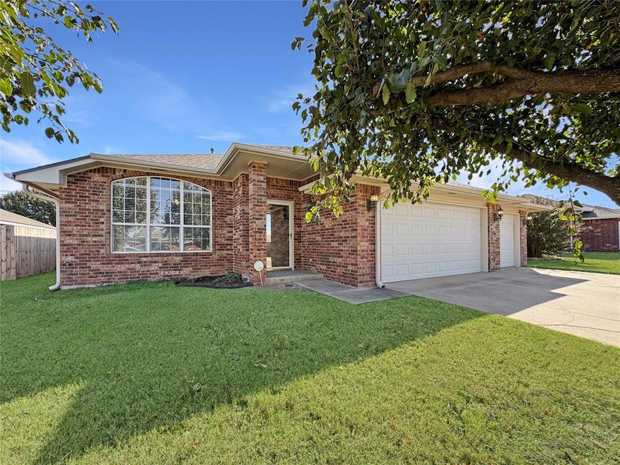 Pending $229,900 • Co-Listing Agent