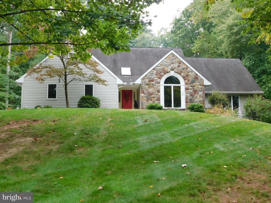 440 Sycamore Rd, Douglassville, PA 19518 - photo 1