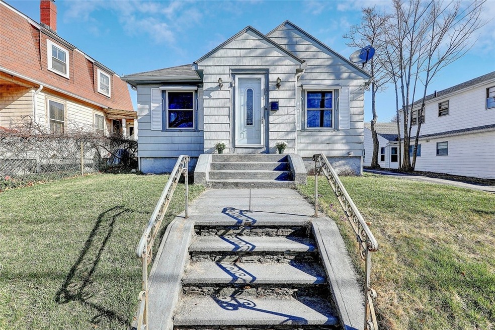 205 Auburn St, Cranston, RI 02910 - photo 1