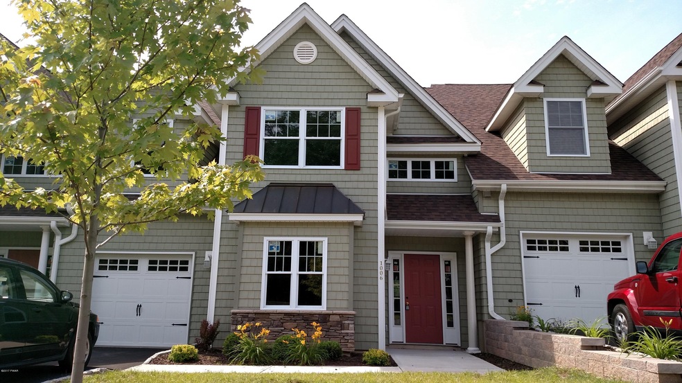 1006 Macintosh Way, Matamoras, PA 18336 - photo 1