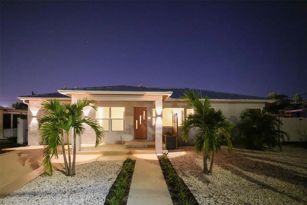 2012 Culberson Ave, Dunedin, FL 34698 - photo 1