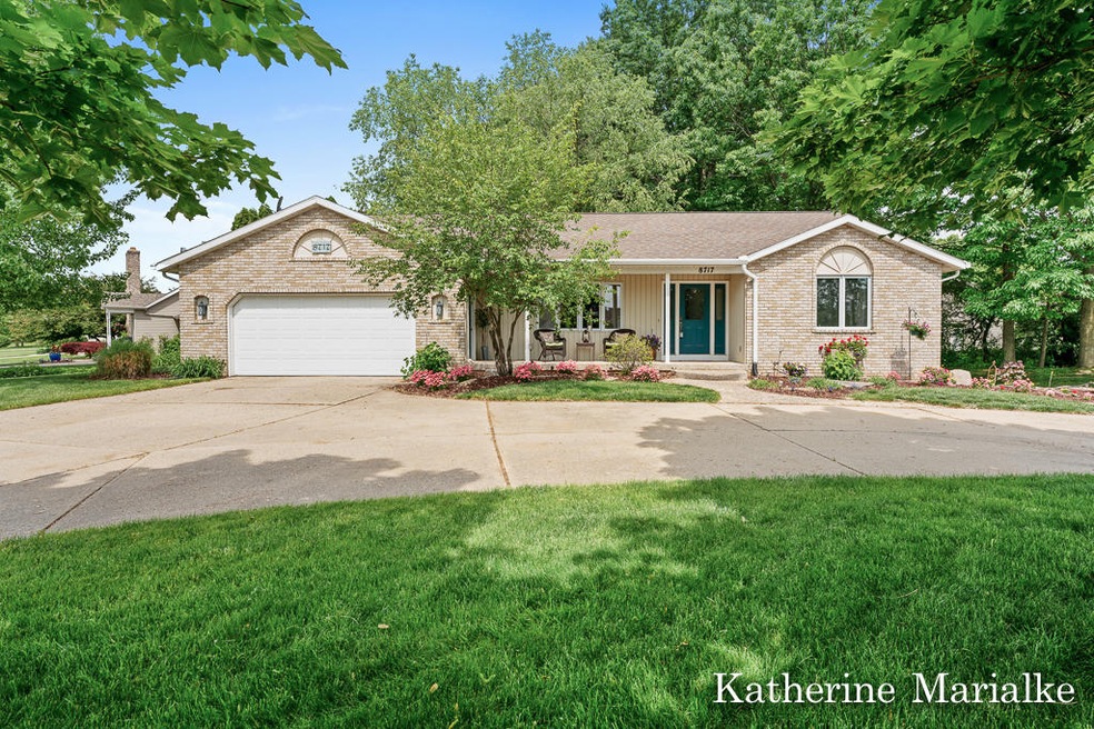 8717 Ridgebluff Dr SW, Byron Center, MI 49315 - photo 1