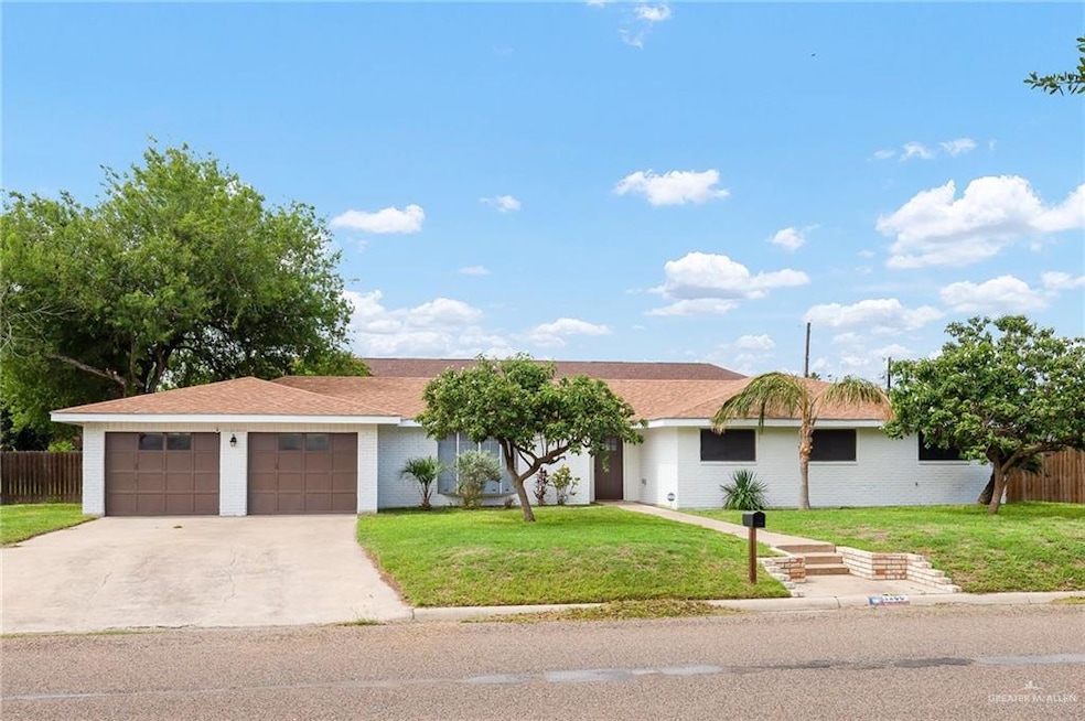 1200 Valley View Dr, Weslaco, TX 78596 - photo 1