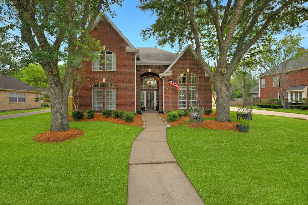 510 Lakeside Ln, Friendswood, TX 77546 - photo 1