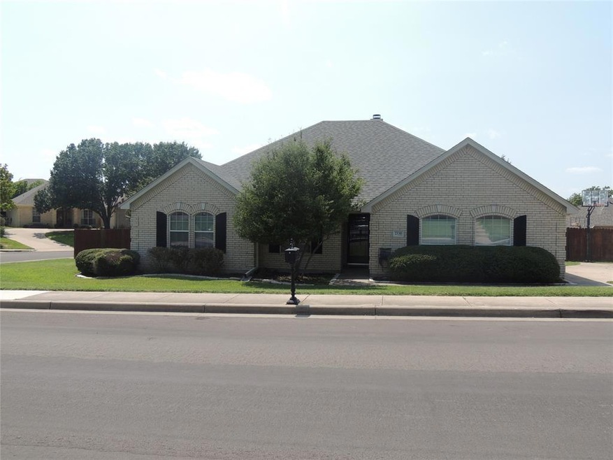 2330 Trace Ridge Dr, Weatherford, TX 76087 - photo 1