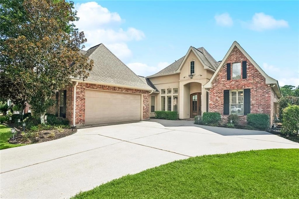 592 Tanager Dr, Mandeville, LA 70448 - photo 1